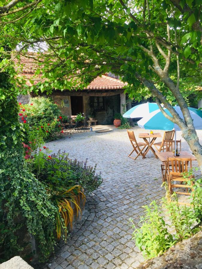 Hostal Quinta Padre Lobo Santa Maria da Feira Exterior foto