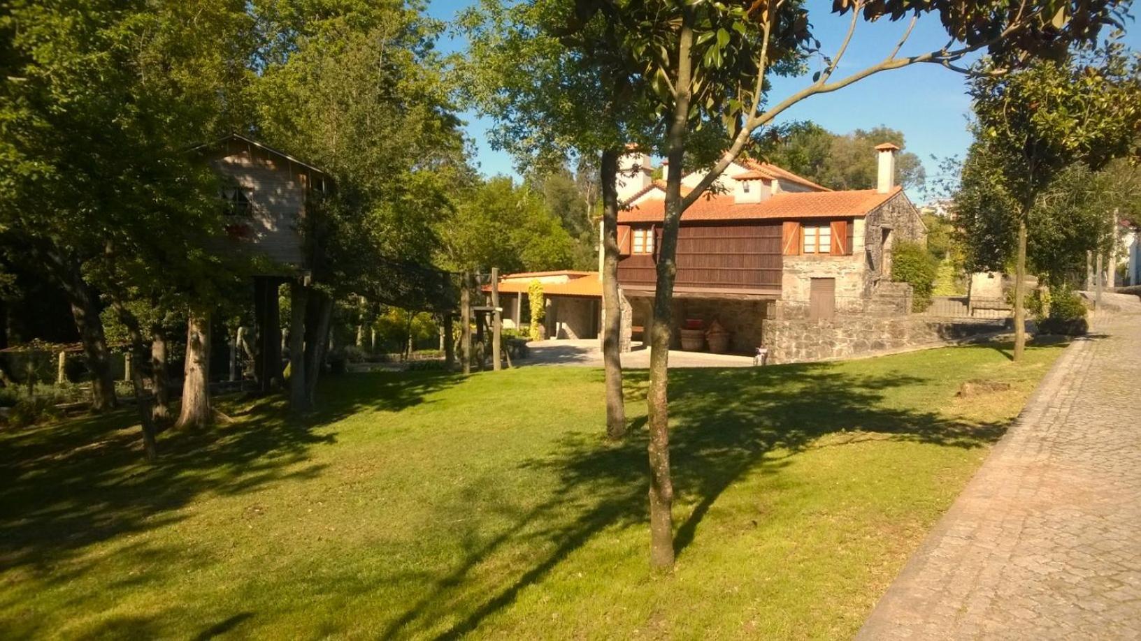 Hostal Quinta Padre Lobo Santa Maria da Feira Exterior foto